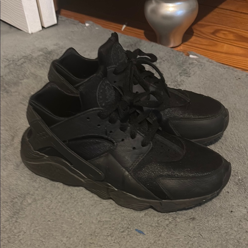 Nike Black Huarache Sneakers
